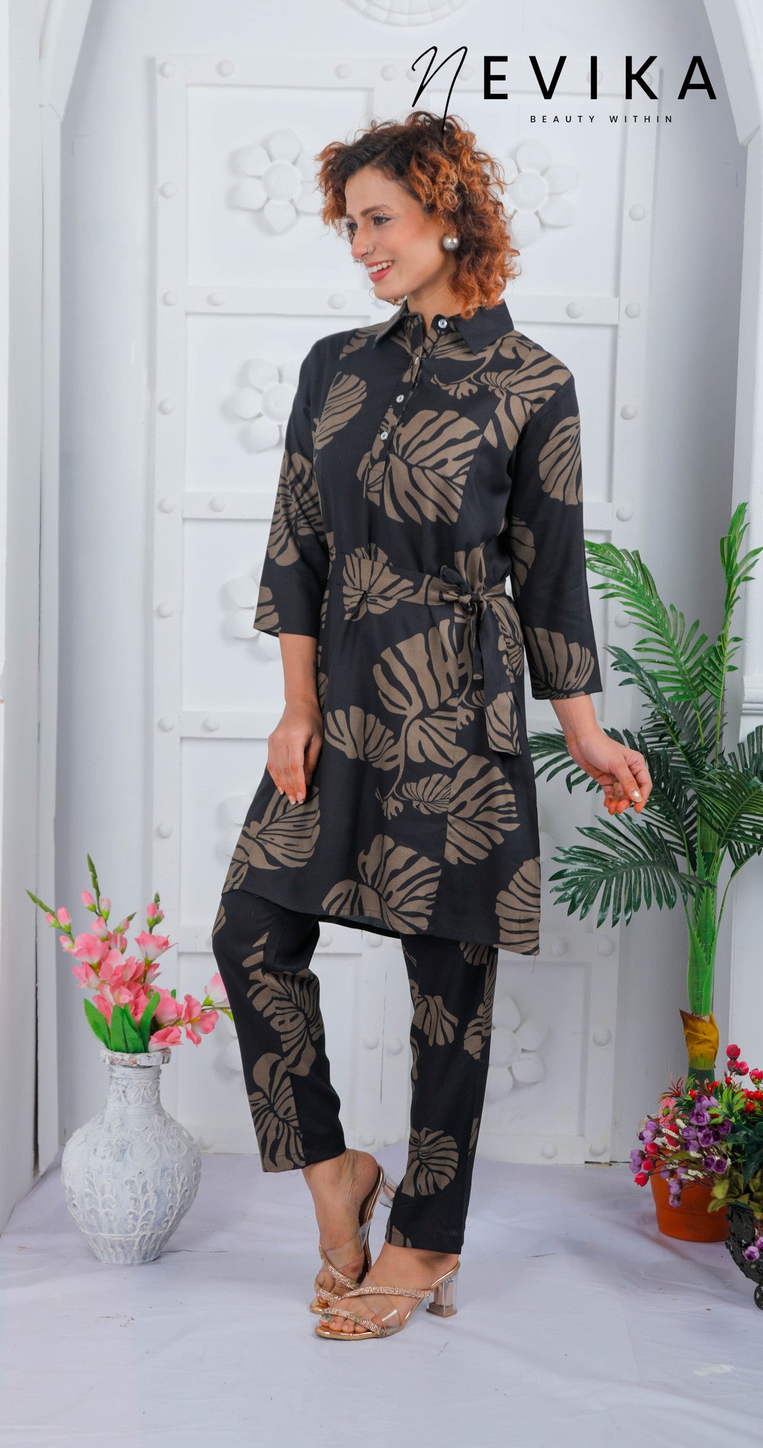 Black and Gold Floral Co-ord Kurta Set with Tie/Band