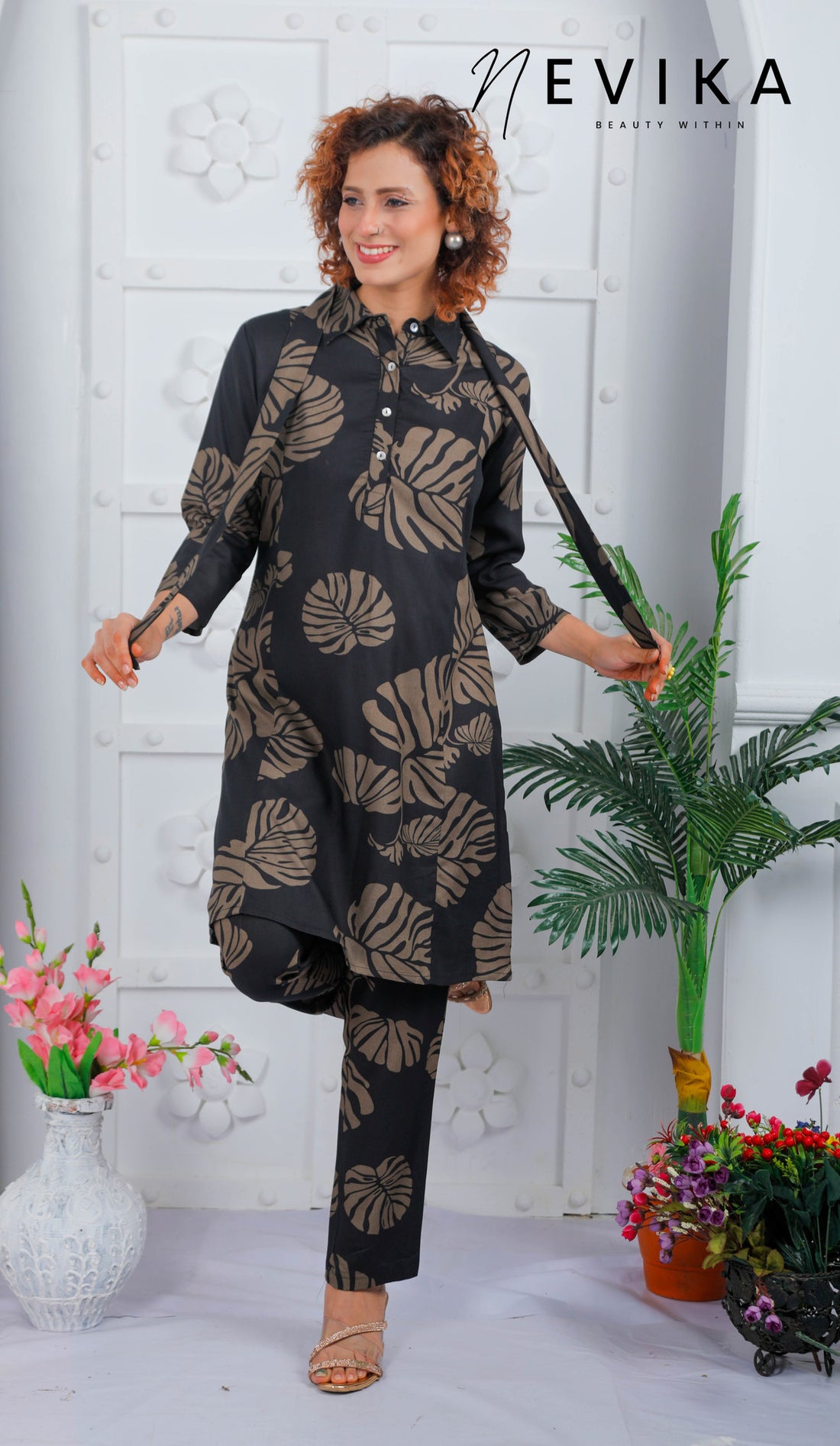 Black and Gold Floral Co-ord Kurta Set with Tie/Band